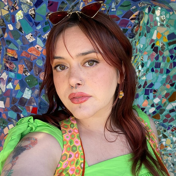 Meet your Posher, Marissa - Picture 6 of 7